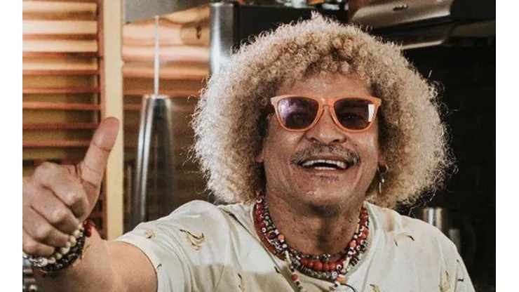 ¡Sin rulos! A Valderrama le cepillaron el pelo, subió la foto y explotó Instagram