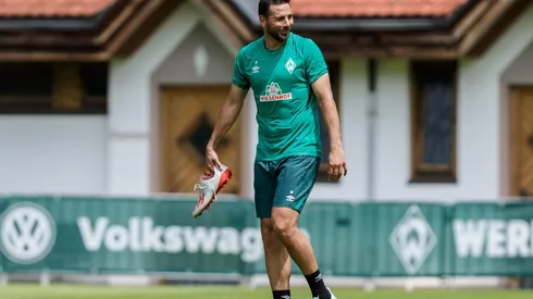 Pizarro ha jugado 4 etapas en el Werder Bremen.