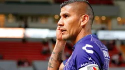 Carlos Salcido anunció su retiro