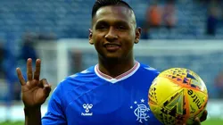 Alfredo Morelos festeja su triplete en la primera ronda de la UEFA Europa League.