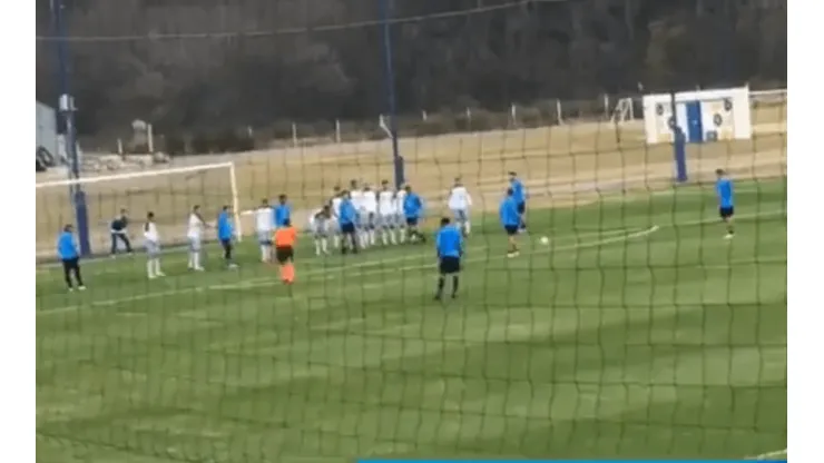 Video: Mac Allister clavó un golazo de tiro libre en el amistoso de Boca