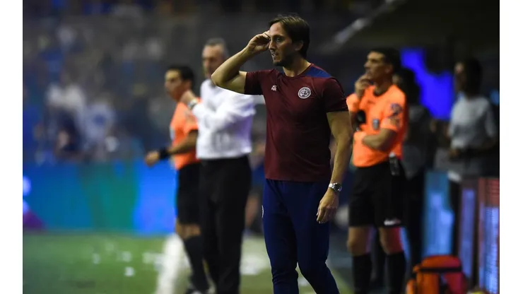 Foto de Luis Zubeldía, entrenador de Lanús.