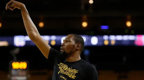 Kevin Durant podría forzar el regreso de su lesión para callar a sus detractores