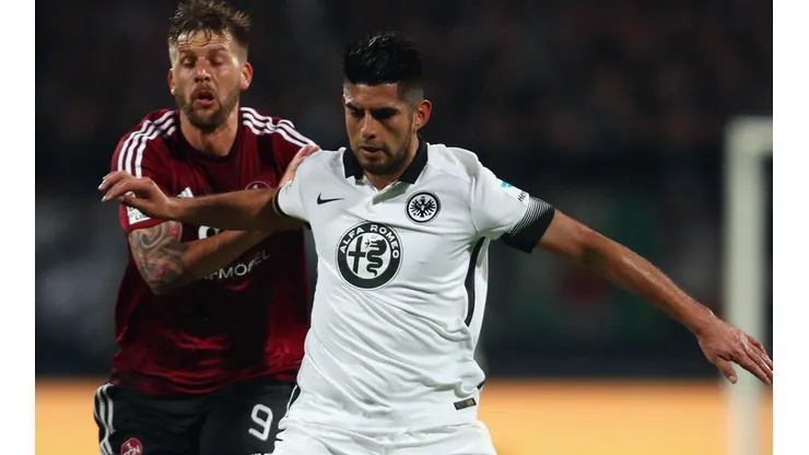 Zambrano ya jugó en el Schalke y en el Eintracht Frankfurt.