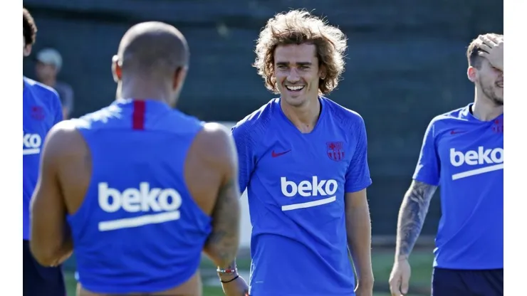 Sergio Busquets lo trolleó en Instagram y Griezmann le respondió con tres emojis