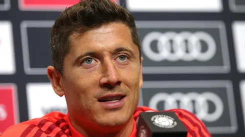 Robert Lewandowski, molesto con los pocos fichajes que tiene el Bayern. Getty)