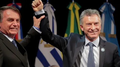 En pleno acto oficial del Mercosur, Macri le tiró una chicana por el VAR a Bolsonaro