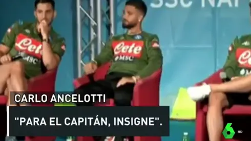 Ancelotti se infiltró en rueda de prensa y le preguntó a Insigne por qué juega mejor en Italia que en Napoli