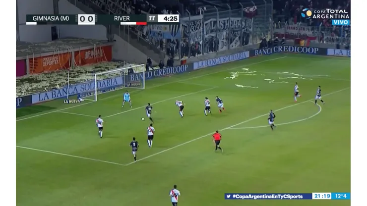Ponzio se durmió y Lux se vistió de Armani para salvar a River