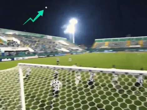 Video diabólico: el balón embrujado que se volvió viral en el duelo entre Mineiro y Chapecoense
