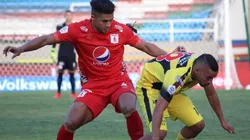 Insólito: ¡jugador de América modificó el 'diablo' en el escudo de la camiseta!