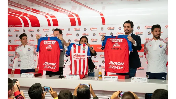 Así fue la presentación de Caliente como nuevo patrocinador de Chivas
