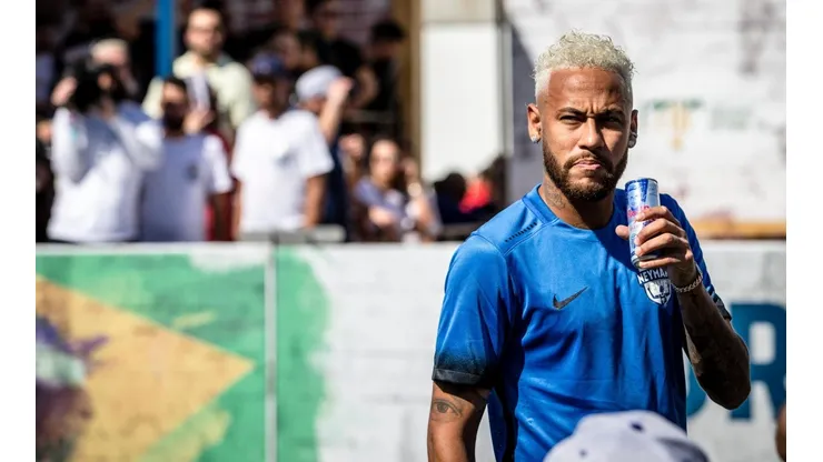 Neymar debe definir su futuro. (Getty)