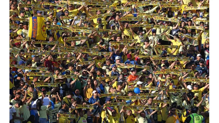 La afición del América celebra la obtención del 35° título.