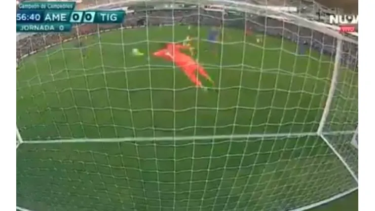 VIDEO: ¡Guzmán salvó a Tigres! Paradón del portero argentino