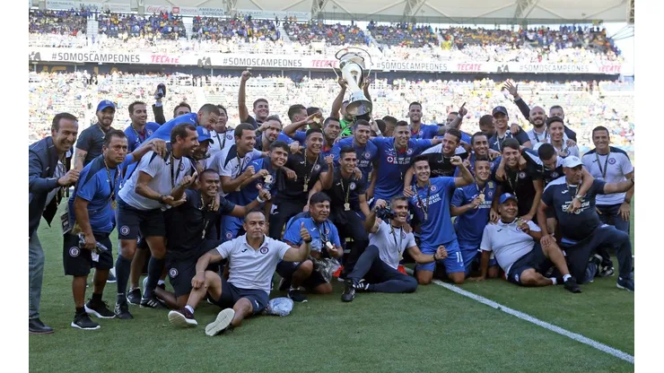 ¡Cruz Azul aplastó a Necaxa y es el Campeón de la Supercopa MX!