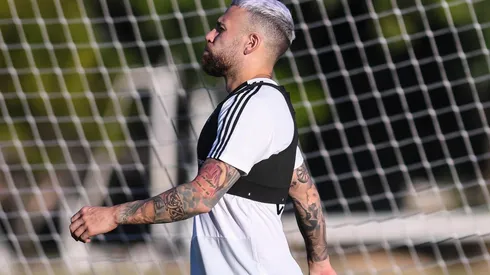 Otamendi quiere dejar Manchester City y tiene un pretendiente que lo seduce