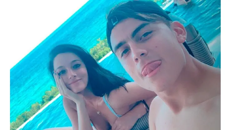 Oriana junto a Dybala en las Islas Caimán.