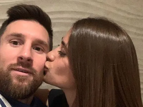 Antonela Roccuzzo, en bikini, se paró al lado de Messi, él sacó fotito y la subió a Instagram