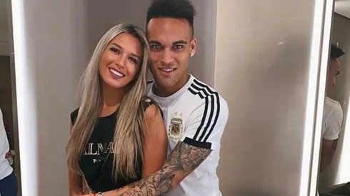 Agustina Gandolfo subió foto con Lautaro en la playa y explotó todo con su apretada bikini