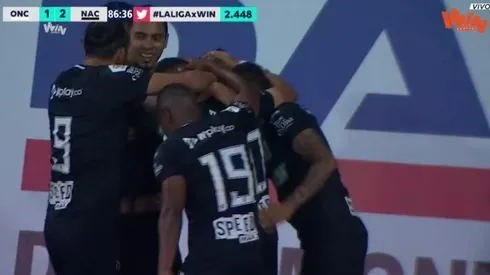 Ovación: Pablo Cepellini le hundió el cuadro a la 'Play' y clavó un golazo