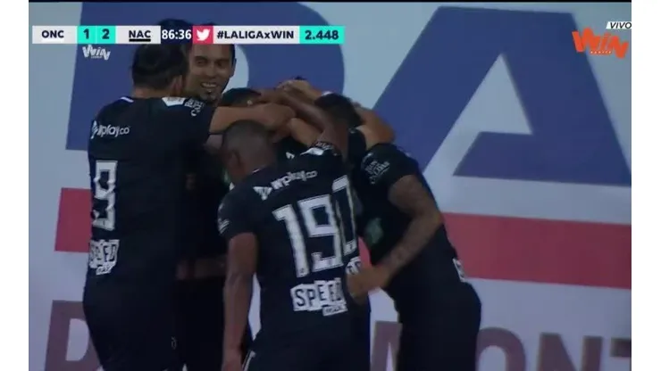 Ovación: Pablo Cepellini le hundió el cuadro a la 'Play' y clavó un golazo