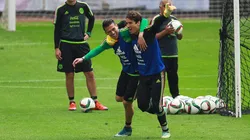 Moreno y Ochoa, grandes amigos en la selección de México. (Foto: Jam)