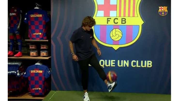 Griezmann ya se animó a tirar magia con el balón y Barcelona subió el video