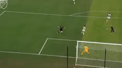 Foto del momento del gol.