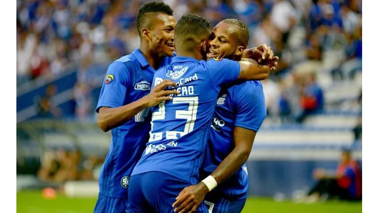 Emelec visita a Fuerza Amarilla