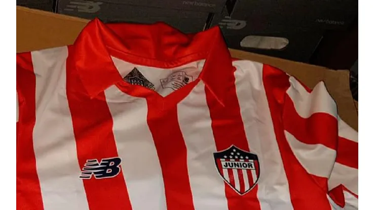 Así luce la camiseta de Junior.