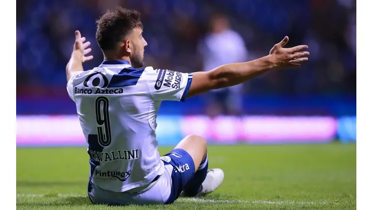 Lucas Cavallini y Cruz Azul no se ponen de acuerdo