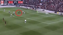 La colgó de un ángulo: el golazo del Pity Martínez con Atlanta United