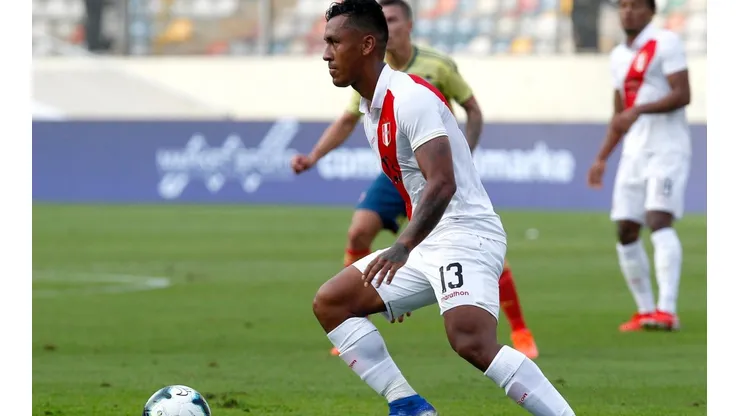 Los caminos indican que Renato Tapia podría reforzar al Lokomotiv de Moscú