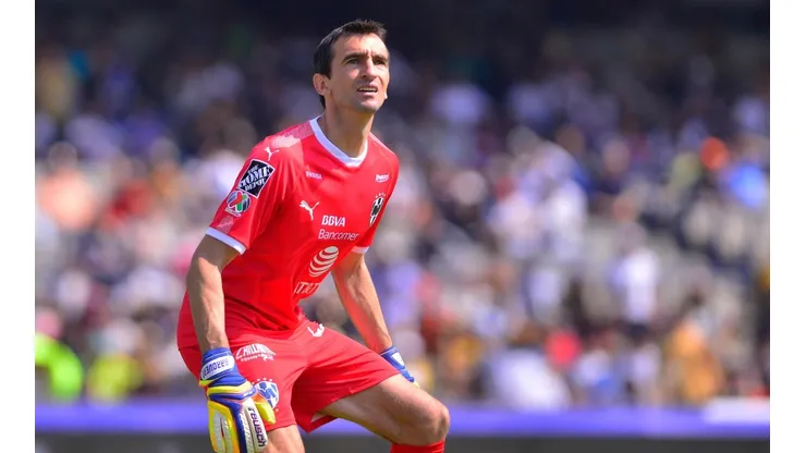 Barovero recordó sus tiempos de pelo largo y vincha
