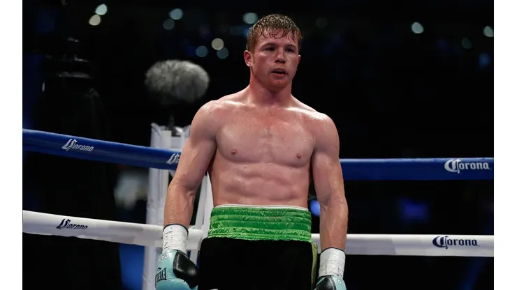 Canelo podría perder uno de sus cinturones