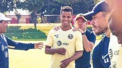 La primera conversación entre Giovani dos Santos y el Piojo Herrera
