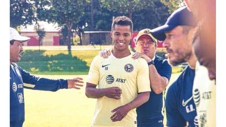 La primera conversación entre Giovani dos Santos y el Piojo Herrera