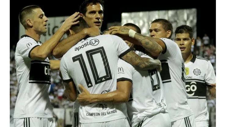 Olimpia visita a Sportivo Limpeño