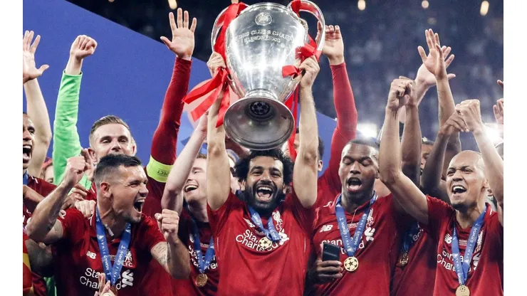 Daniel Sturridge, campeón de la Champions con Liverpool, denunció el robo de su perro.