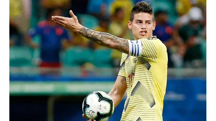 No te duermas, James: Nápoli está a una firma de fichar a otro mediocampista