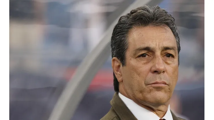 Tomás Boy incluiría a tres de los cuatro refuerzos entre los titulares.