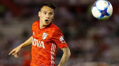 Carlos Auzqui con la camiseta de River.