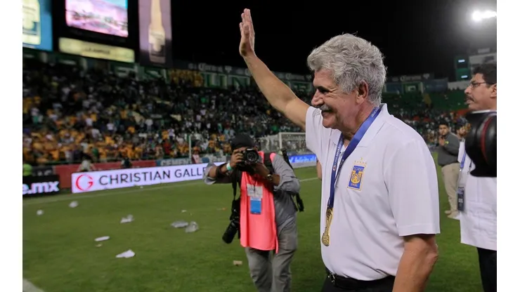 Ferretti se prepara para afrontar el Campeón de Campeones.