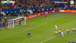 Así remató Paolo Guerrero.