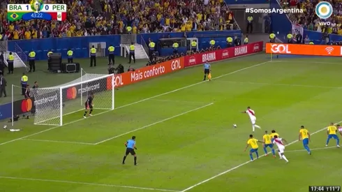 Así remató Paolo Guerrero.