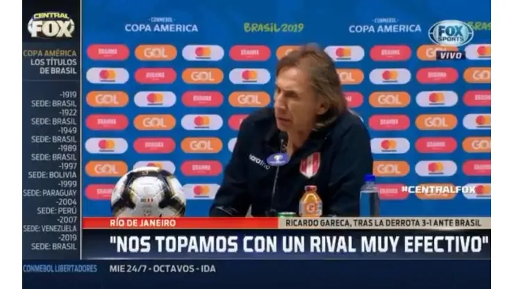 Ricardo Gareca en conferencia de prensa.
