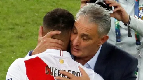 El encuentro entre Tité y Guerrero.