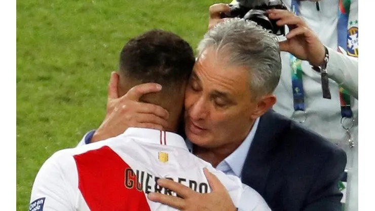 El encuentro entre Tité y Guerrero.
