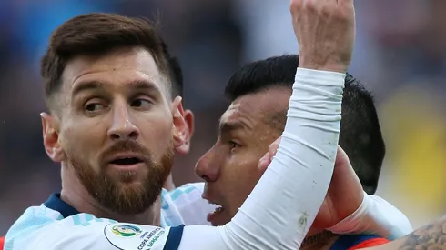 Explota: el tuit viral del diálogo entre Leo Messi y Gary Medel